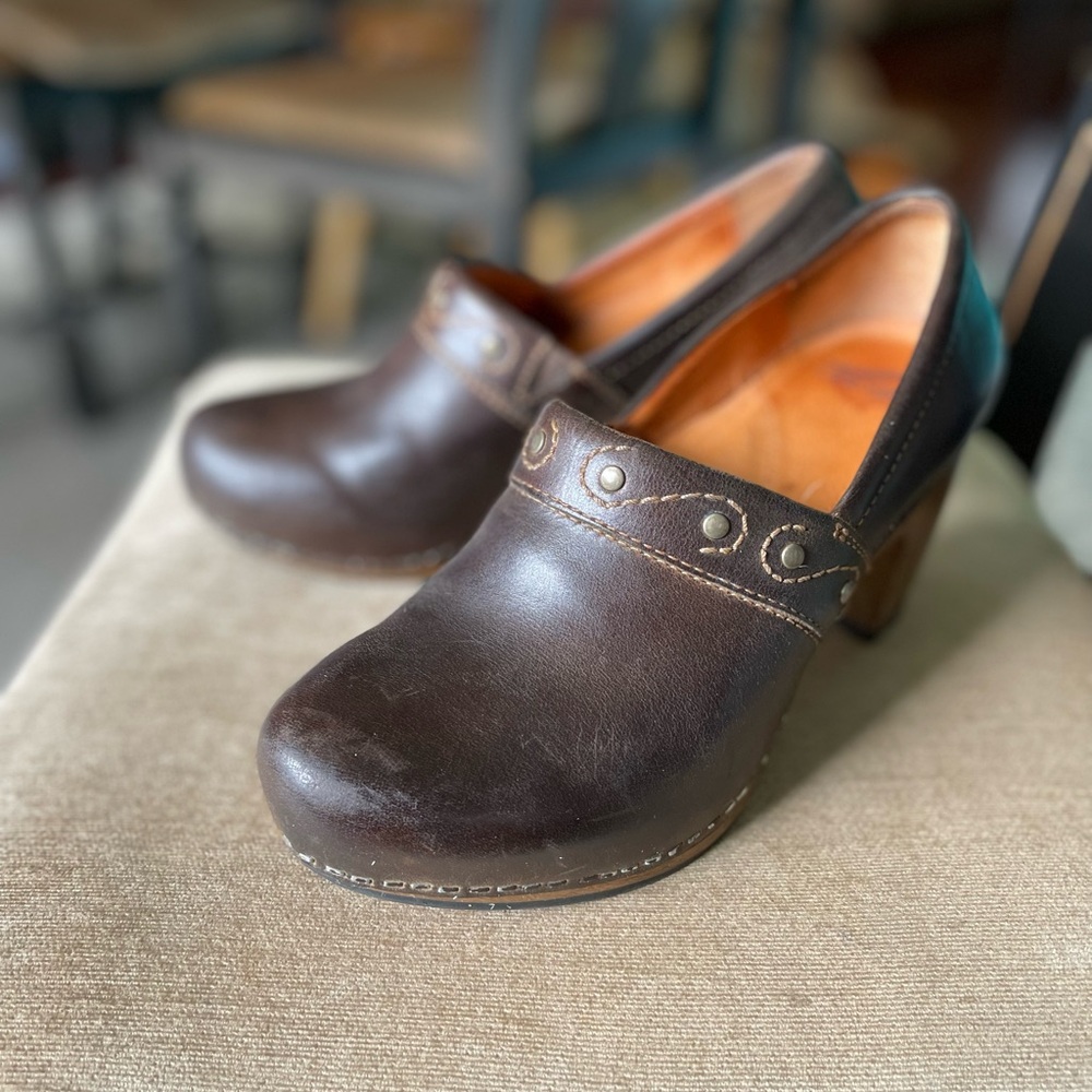 Dansko Riki Brown Leather Studded Clogs Size 37